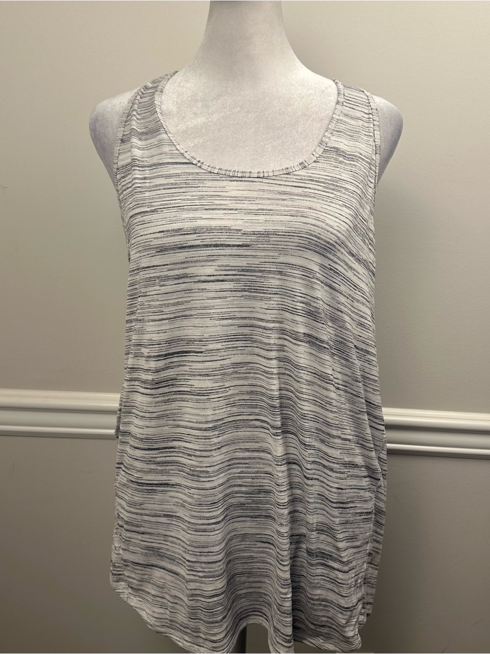 lululemon athletica Gray & White Striped Scoop Tank